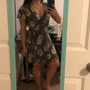 NWT Francesca’s knee length dress